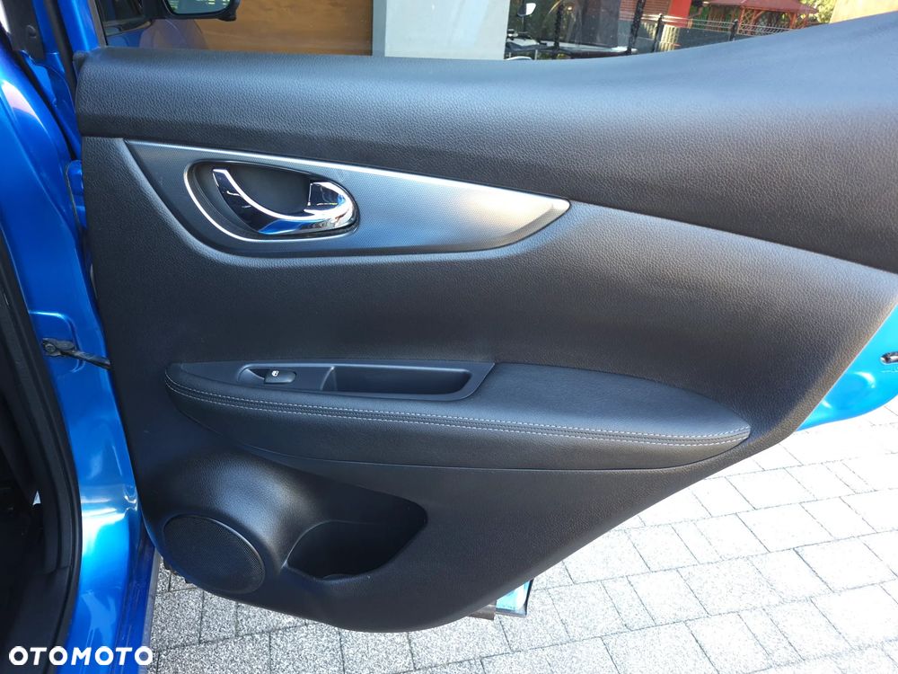 Nissan Qashqai 1.3 DIG-T N-Connecta - 30