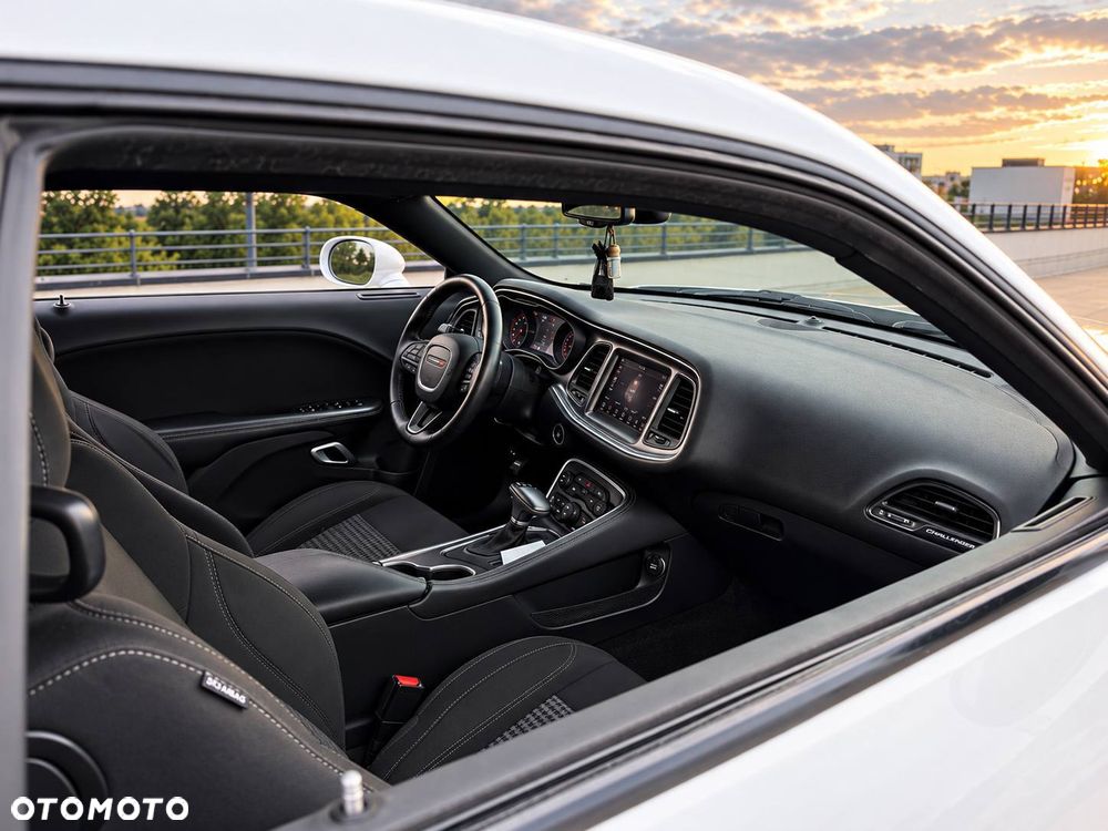 Dodge Challenger 5.7 R/T - 7