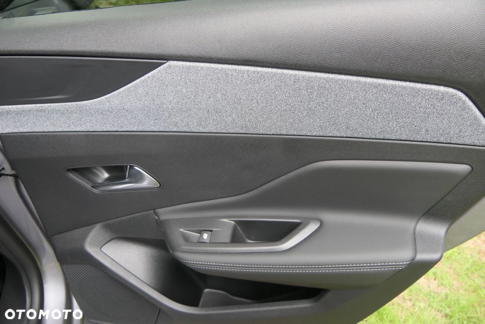 Peugeot 308 1.2 PureTech Allure S&S - 31