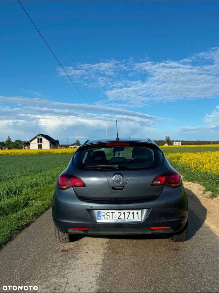 Opel Astra - 2