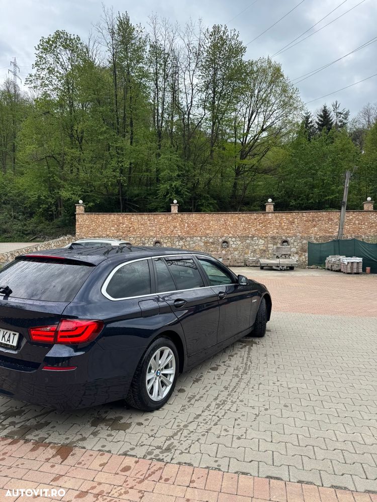 BMW Seria 5 525d xDrive - 2