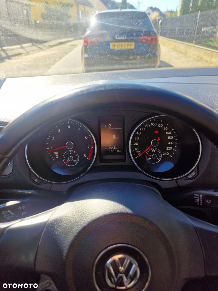 Volkswagen Golf - 15