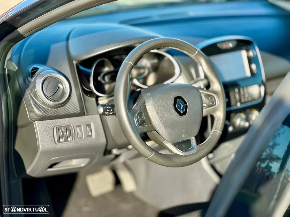 Renault Clio Break - 12