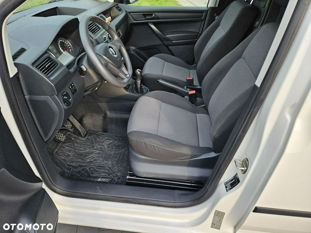 Volkswagen Caddy - 17