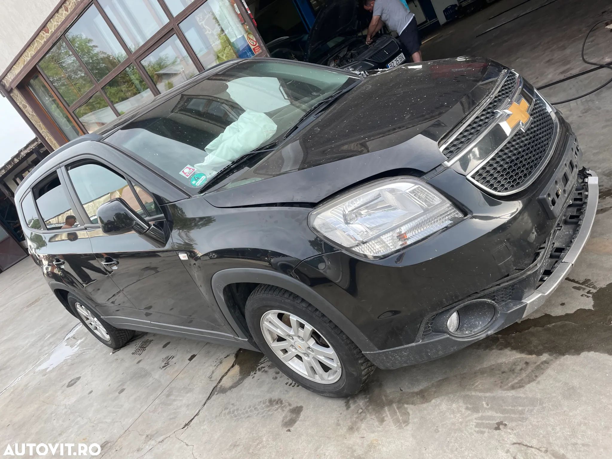 Dezmembram  Chevrolet Orlando 2012 7 locuri2.0 d - 1