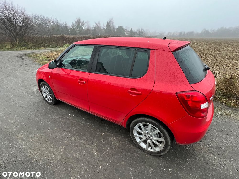 Skoda Fabia 1.2 HTP STYLE Edition - 7