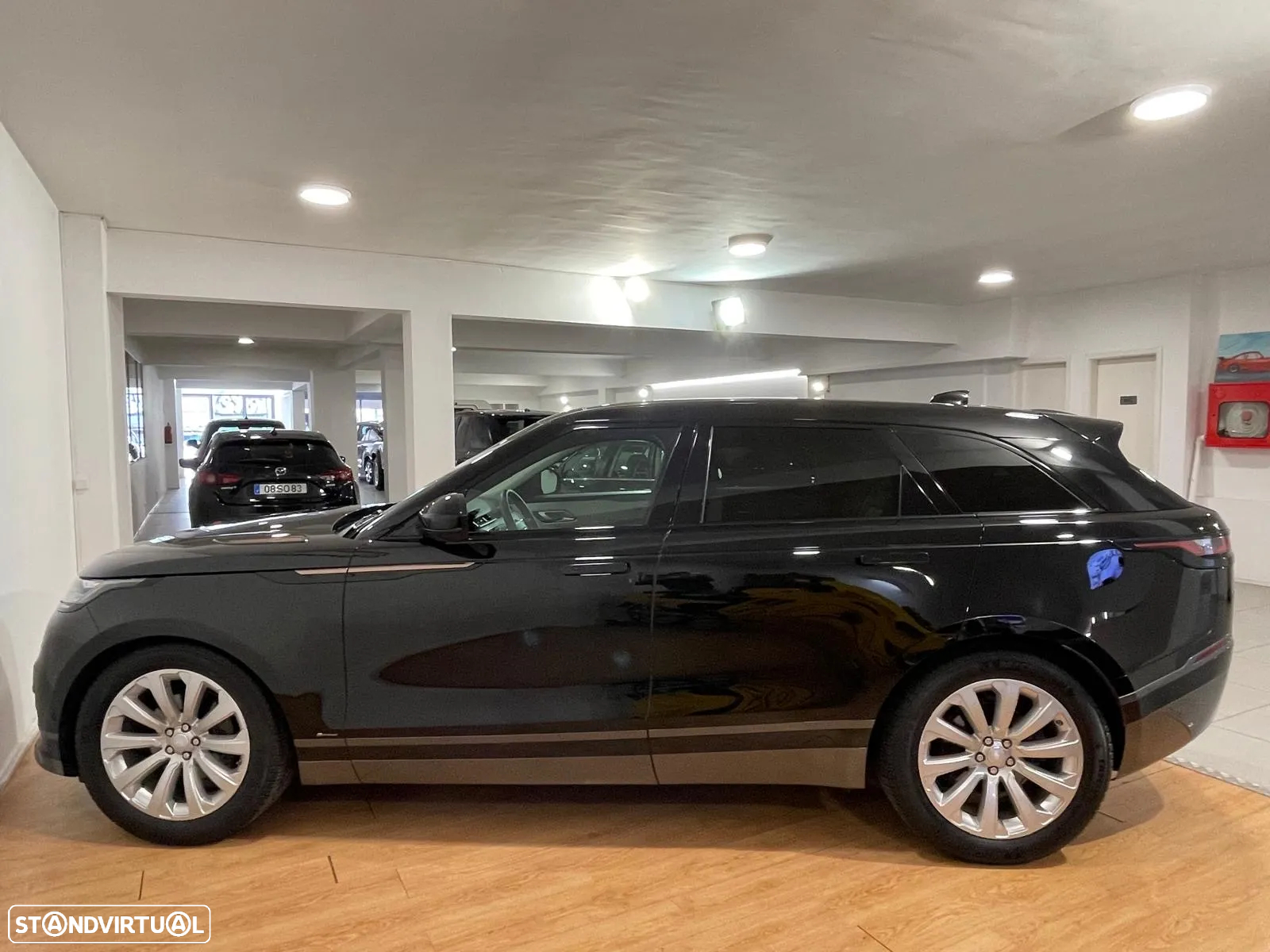 Land Rover Range Rover Velar 2.0 D R-Dynamic S - 42