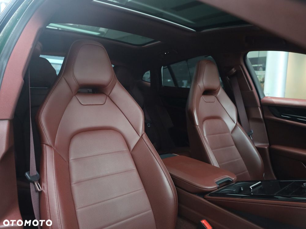 Porsche Panamera - 18