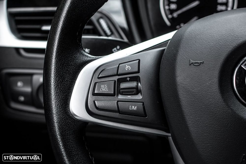 BMW X1 16 d sDrive xLine - 14