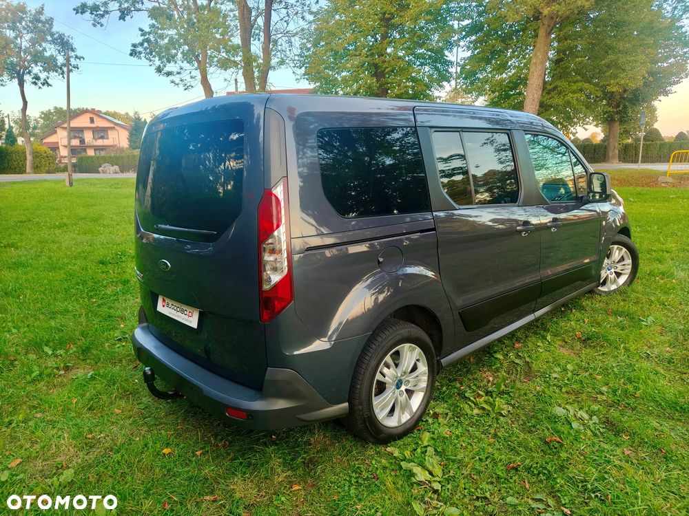 Ford Tourneo Connect Grand - 14