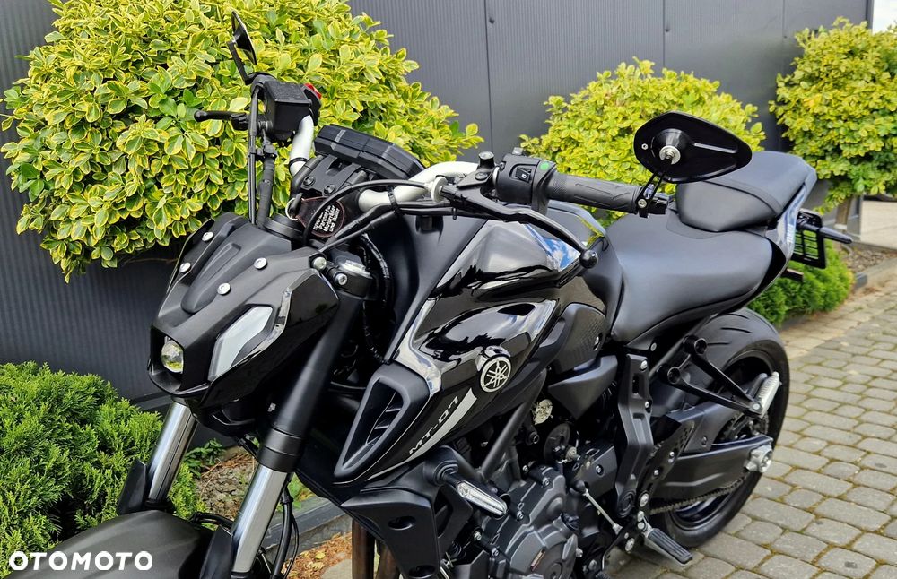 Yamaha MT - 28