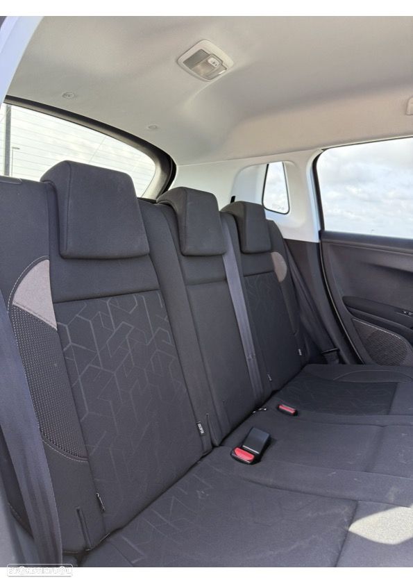 Peugeot 2008 1.2 VTi Active - 6