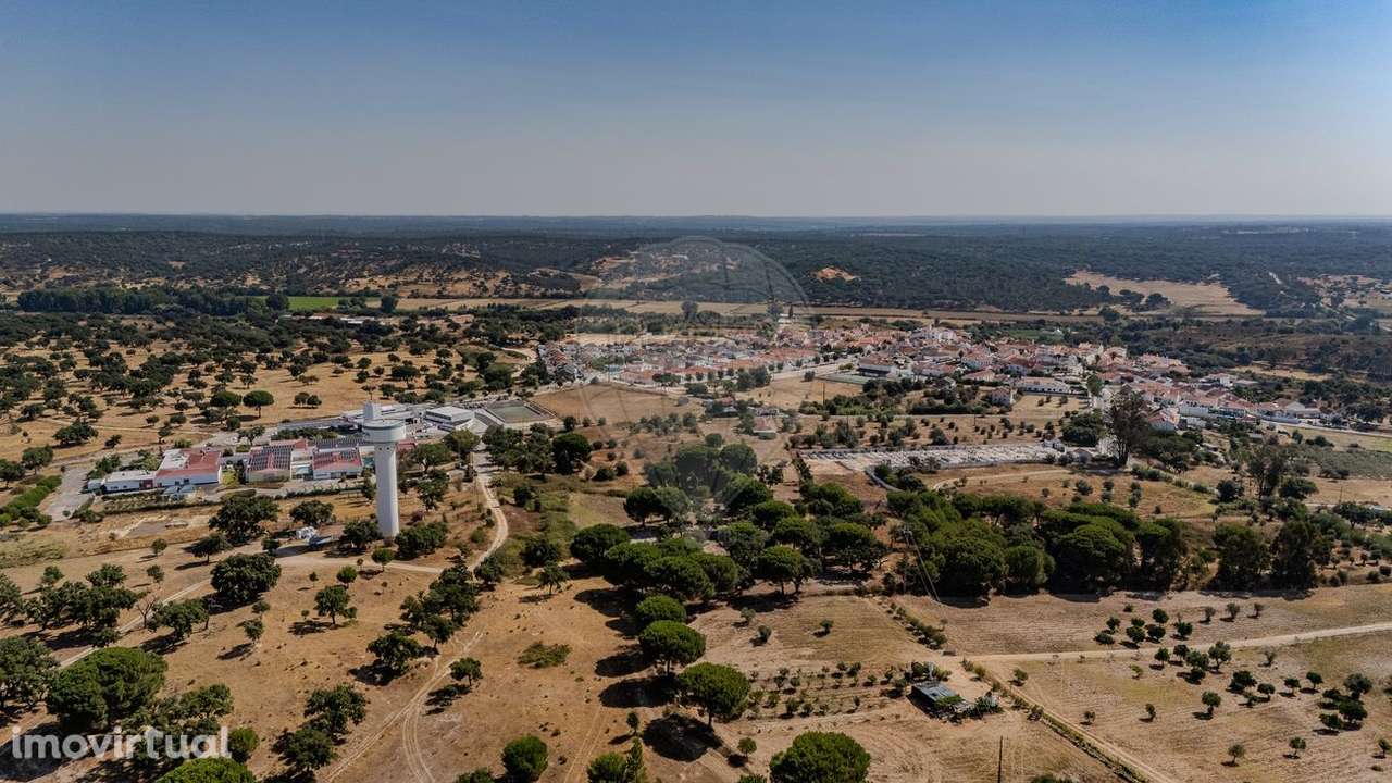 Moradia T6 para venda - Grande imagem: 2/33