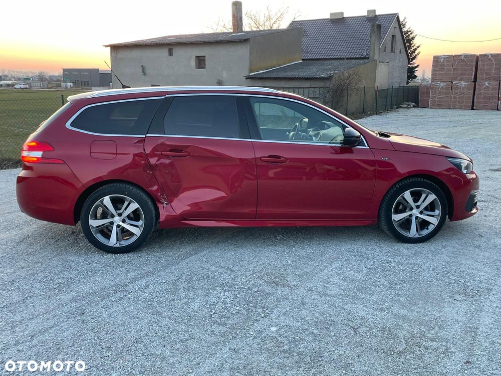 Peugeot 308 PureTech 130 GPF EAT8 Stop & Start GT Pack - 4