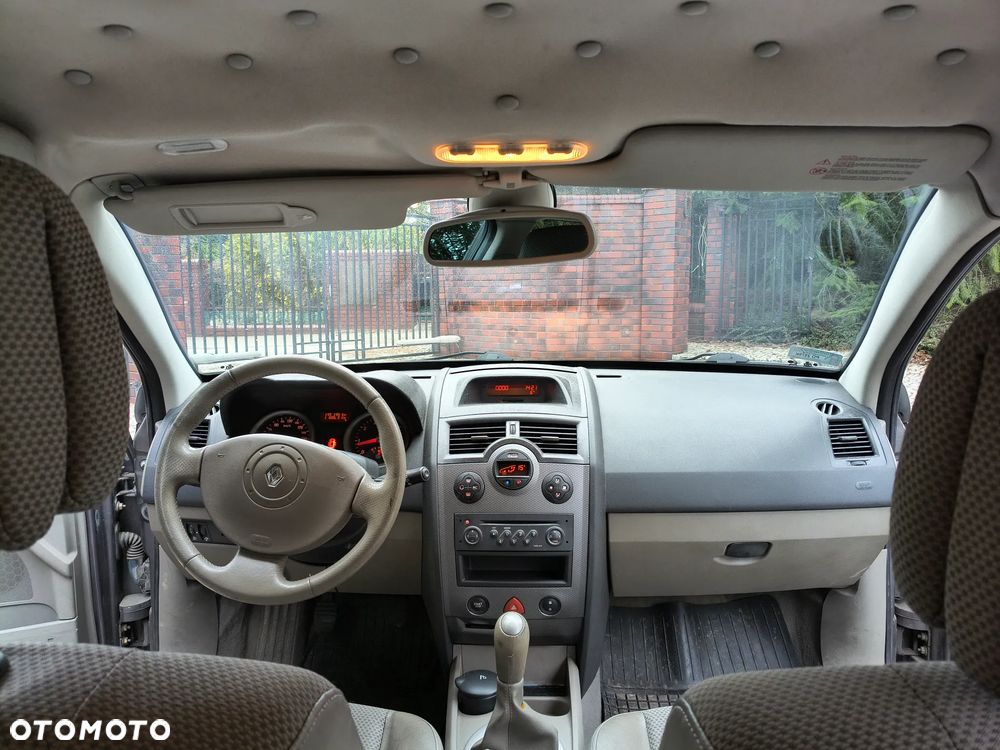 Renault Megane 1.6 Luxe Privilege - 15