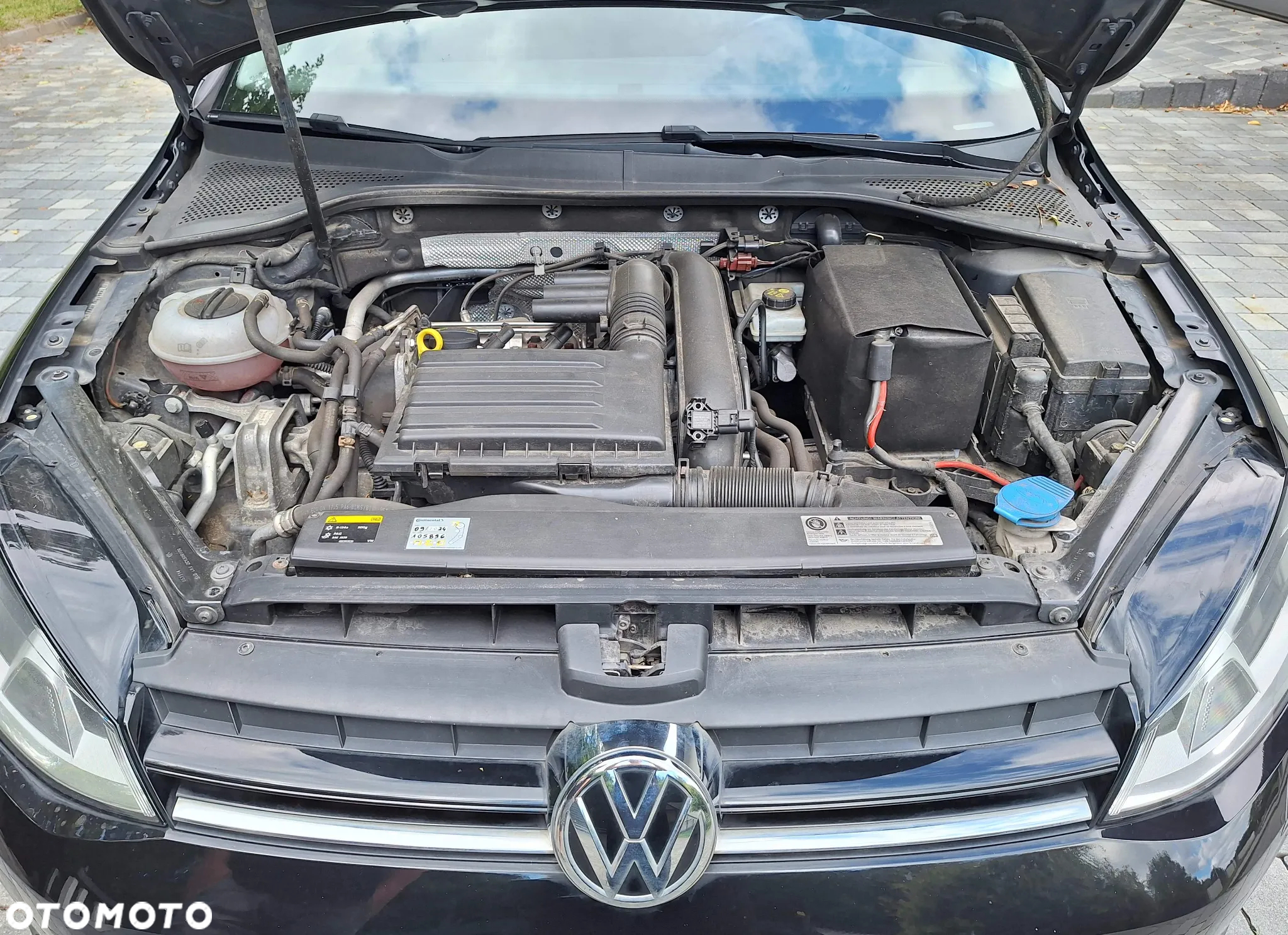 Volkswagen Golf 1.4 TSI BlueMotion Technology DSG Lounge - 18