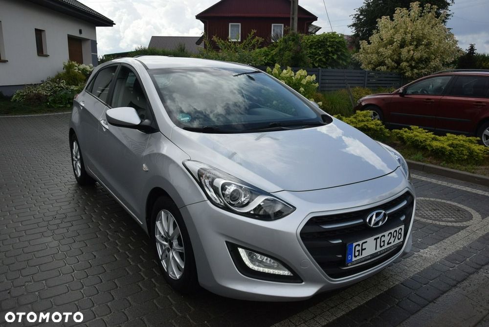 Hyundai i30 blue 1.6 GDI Trend - 6