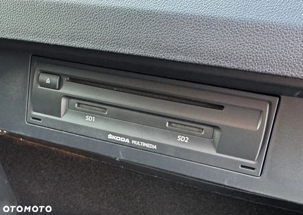 Skoda Octavia 2.0 TDI 4x4 DSG RS - 33