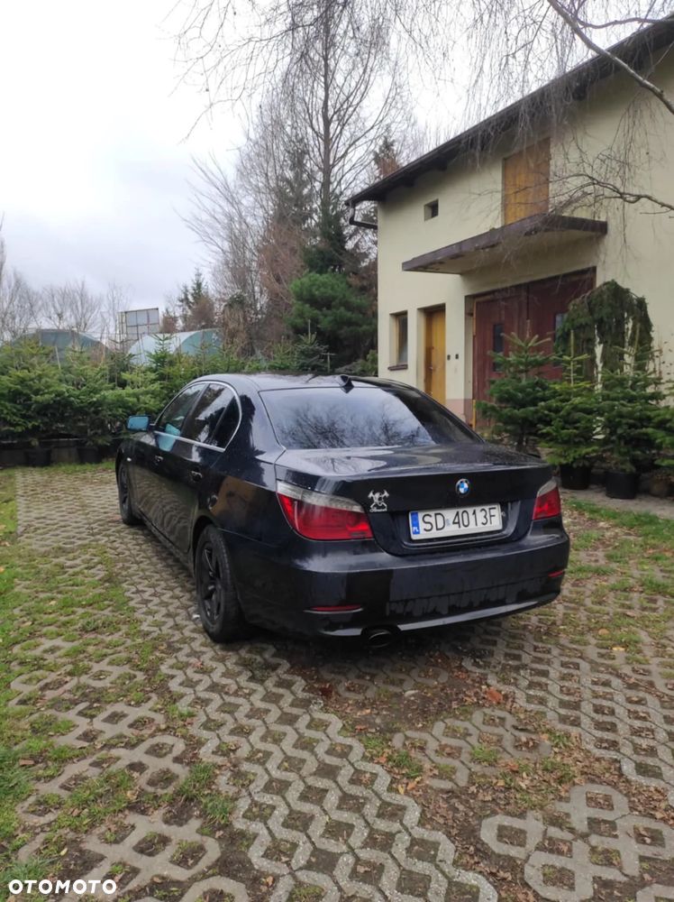 BMW Seria 5 520d - 4