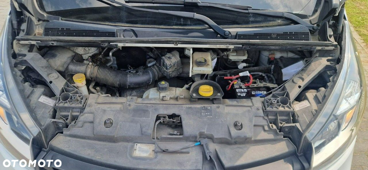 Renault Trafic - 23