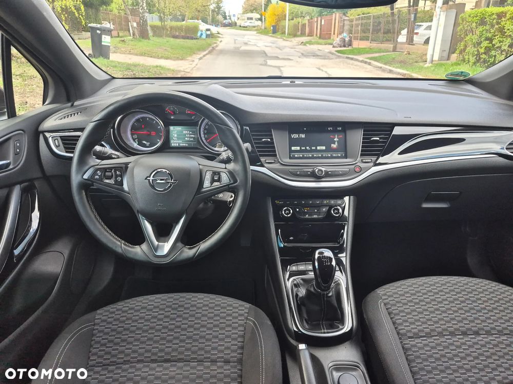 Opel Astra 1.4 Turbo Dynamic - 11