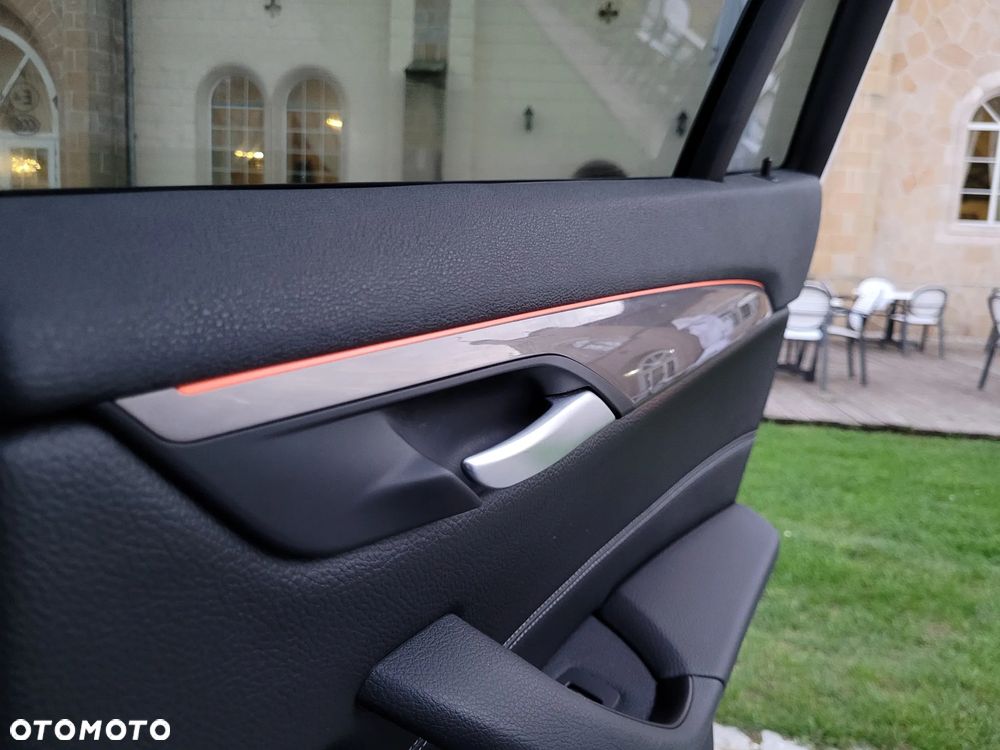 BMW X1 sDrive20i xLine - 20