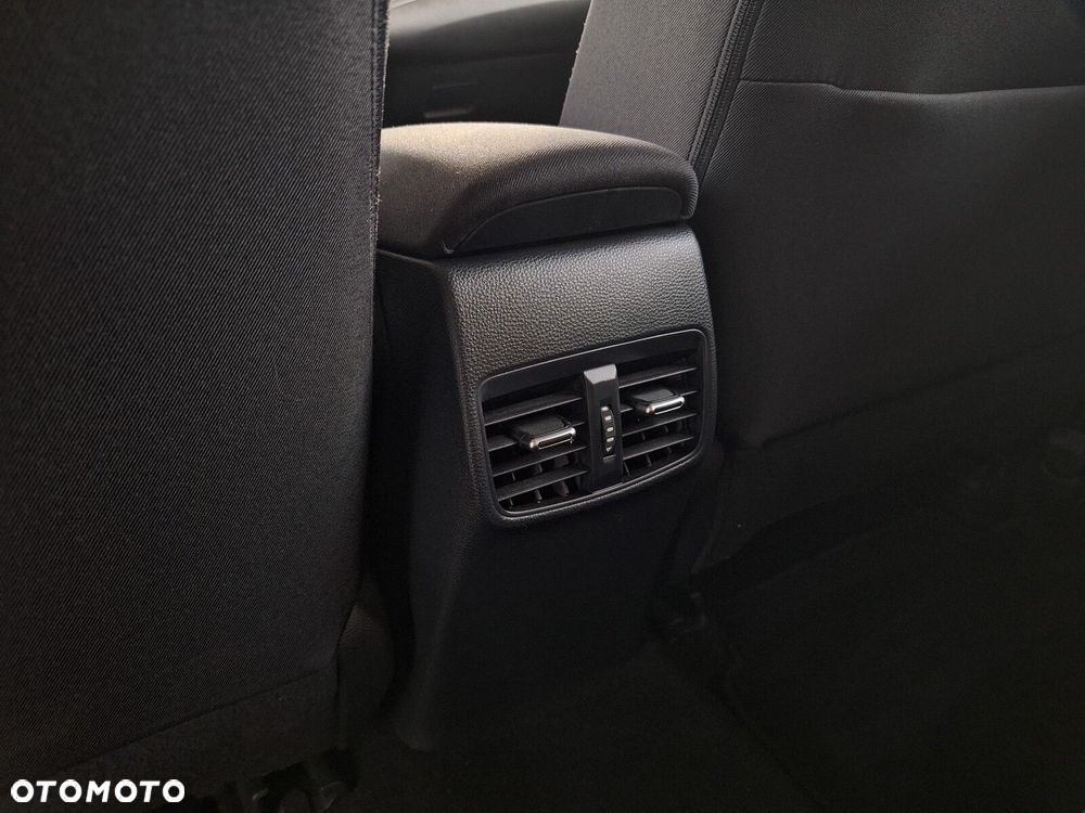 Toyota Corolla 1.5 Comfort - 40
