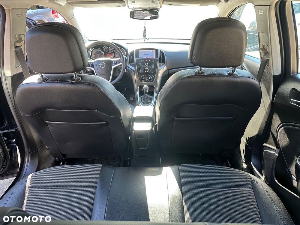 Opel Astra 1.7 CDTI DPF Cosmo - 12
