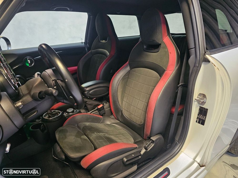 MINI 3 Portas John Cooper Works Aut. - 22
