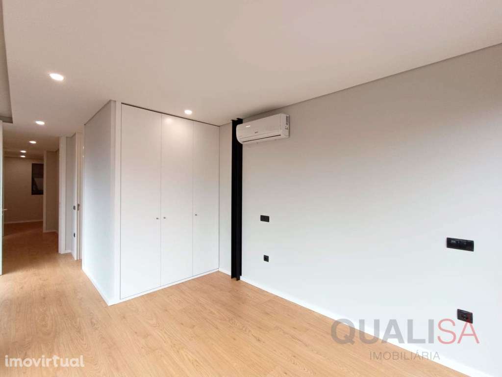 Apartamento T3 novo com lugar de garagem no centro de Braga, na Rua... - Grande imagem: 3/17