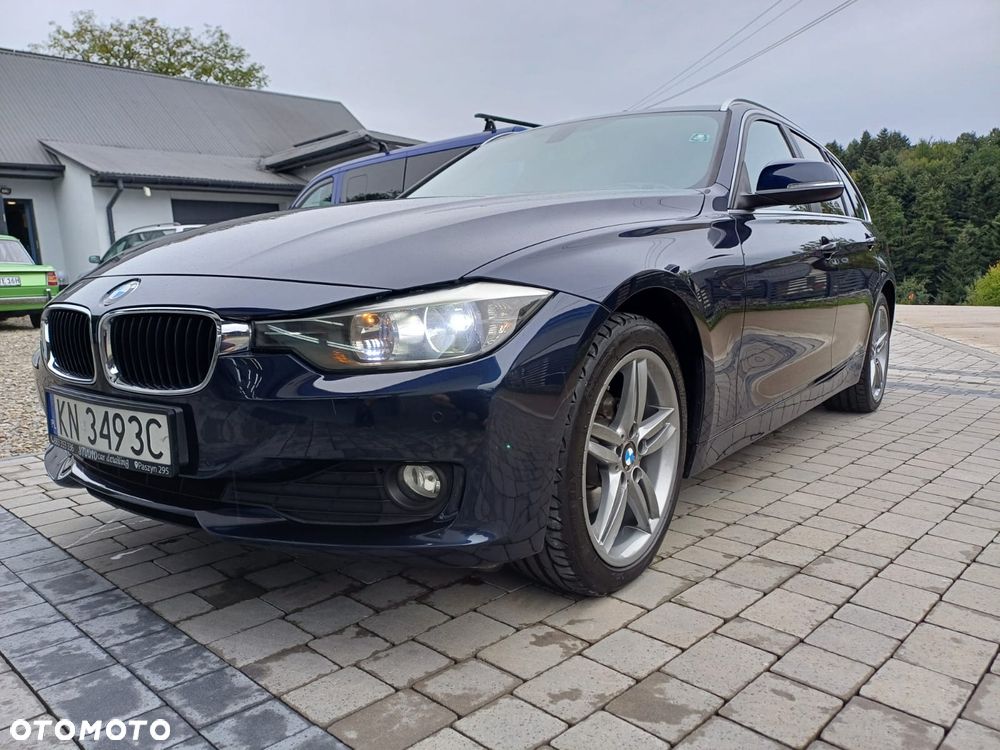 BMW Seria 3 318d - 4