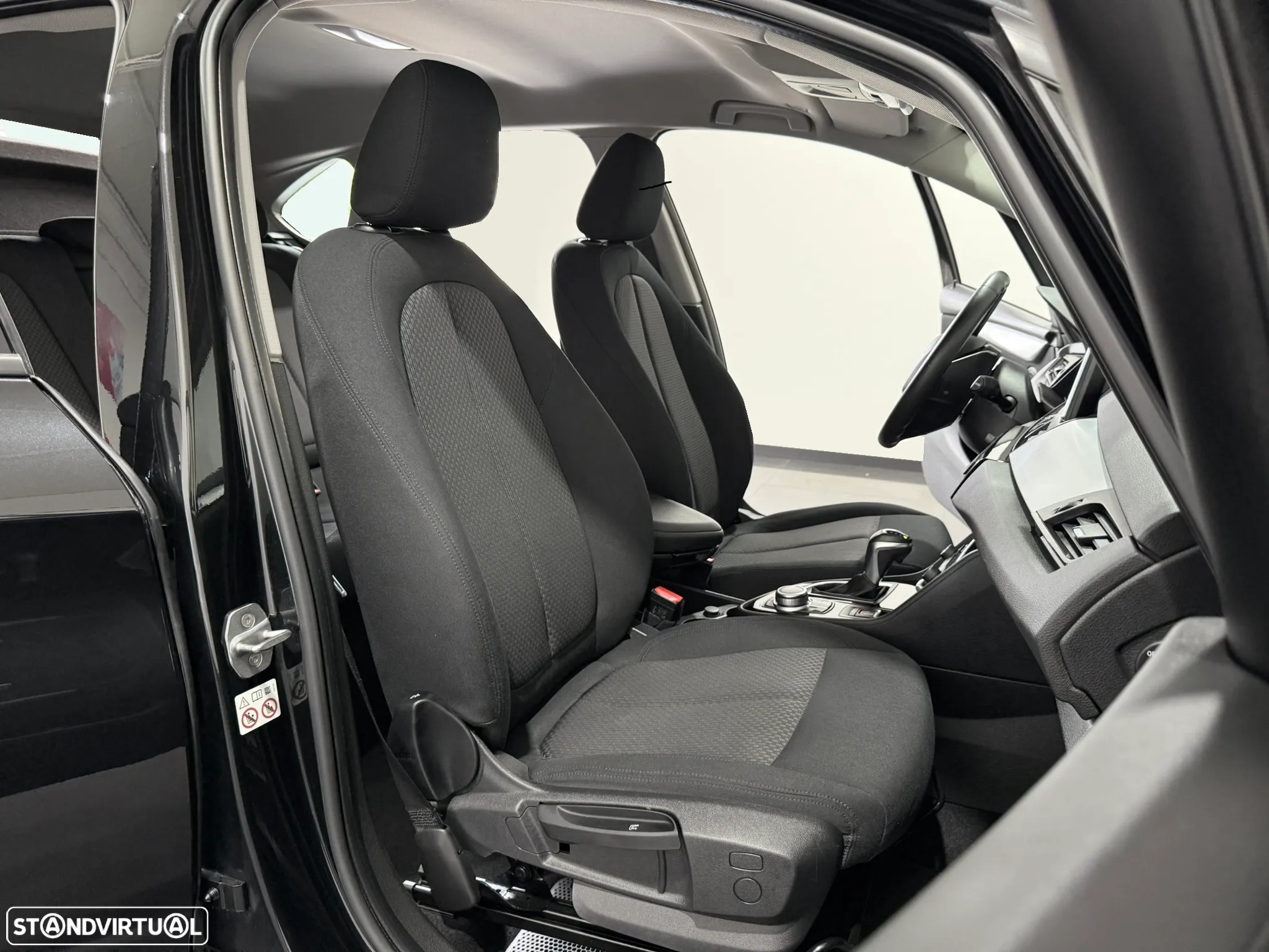 BMW 225xe Active Tourer Advantage - 38