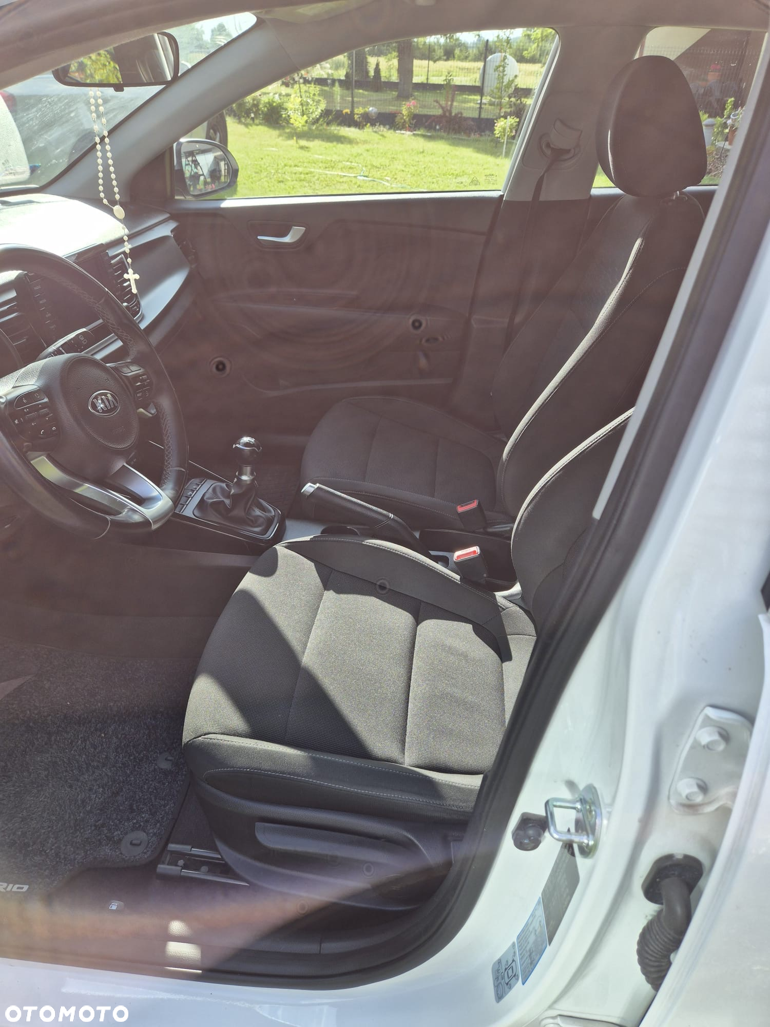 Kia Rio 1.2 M - 8