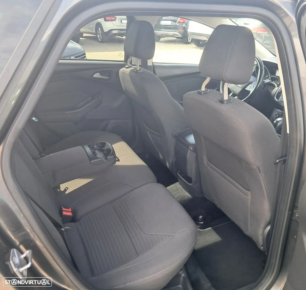 Ford Focus SW 1.5 TDCi Titanium DPS - 12