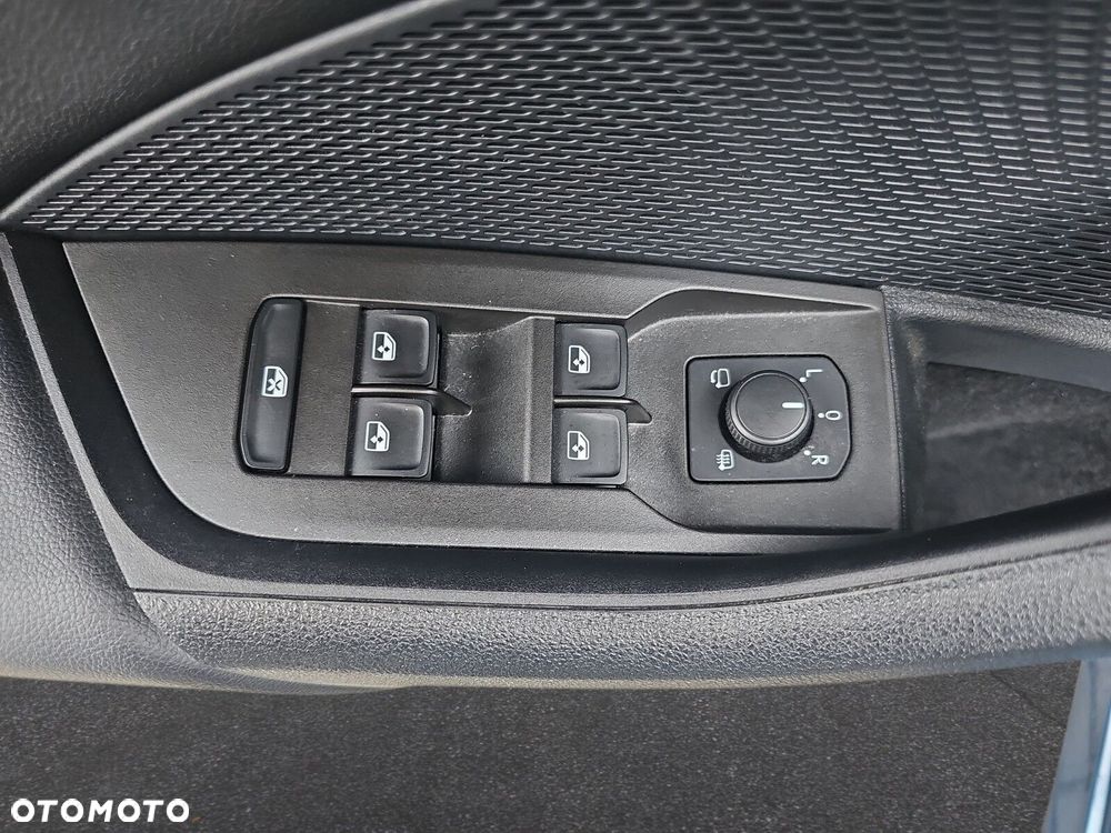 Skoda Octavia 2.0 TDI Ambition DSG - 24