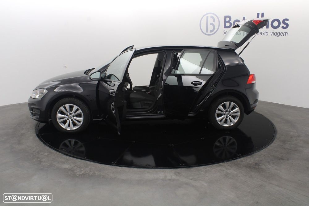 VW Golf 1.6 TDi Confortline - 12