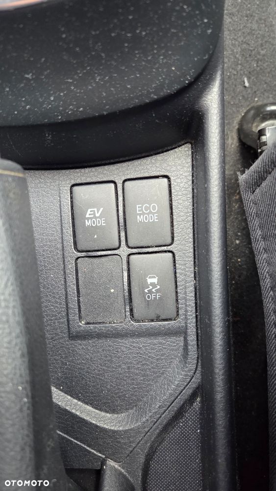 Toyota Yaris Hybrid 100 Active - 18