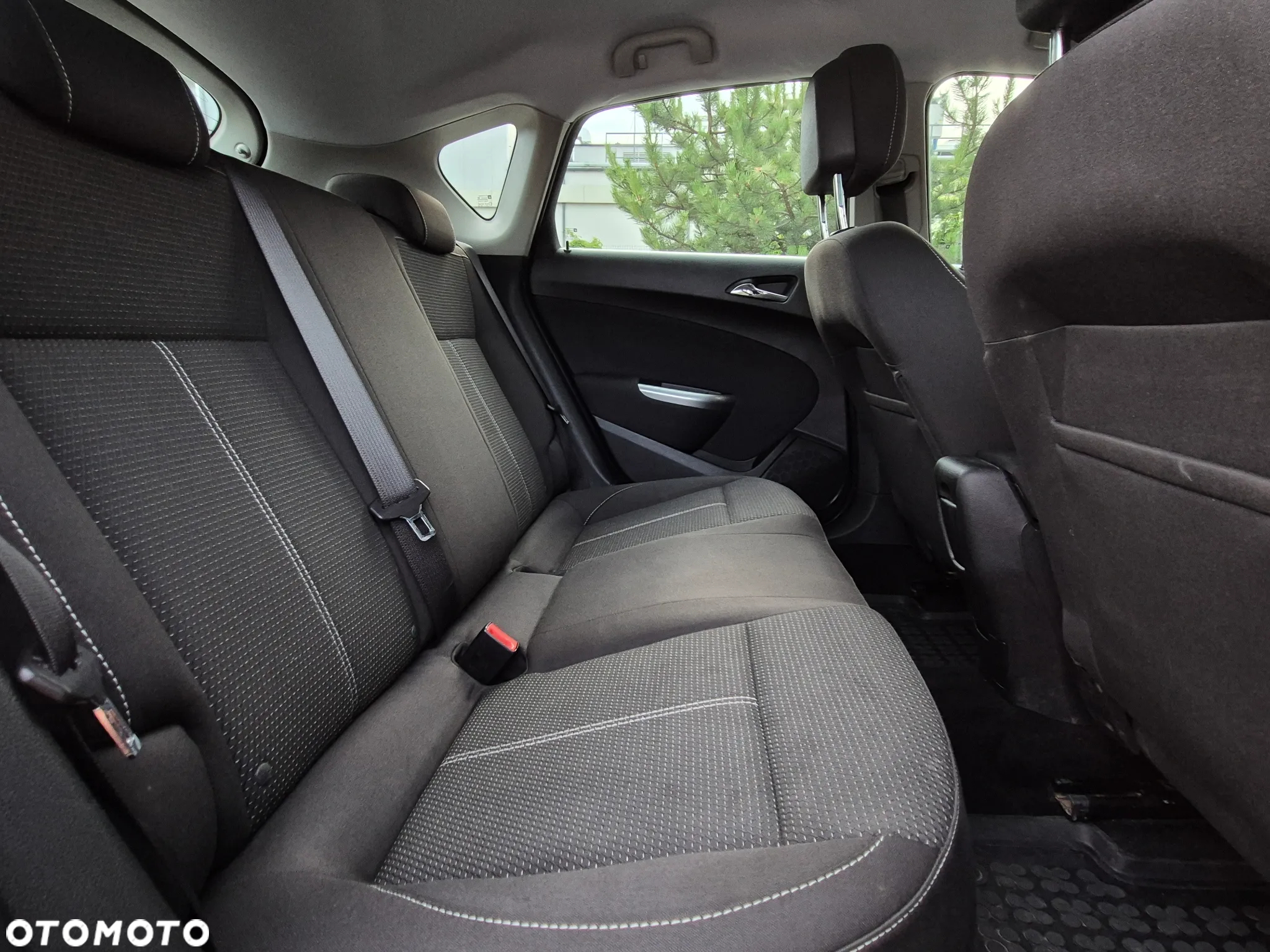 Opel Astra IV 1.4 Cosmo - 10