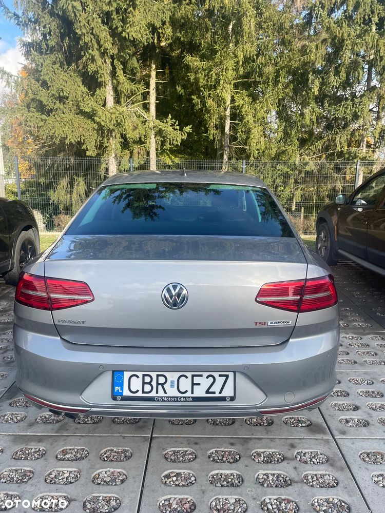 Volkswagen Passat - 5