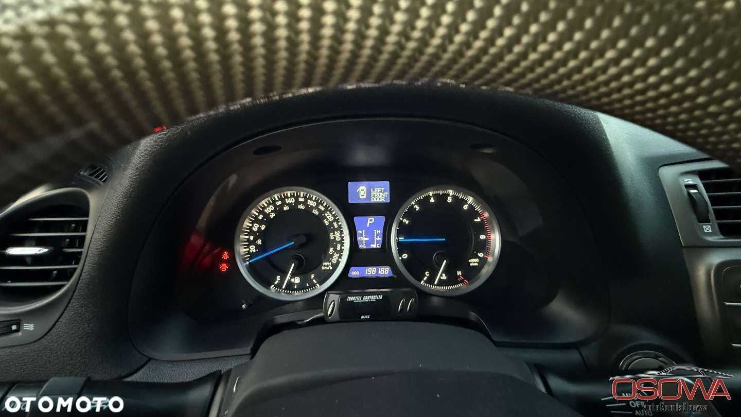 Lexus IS F - 24