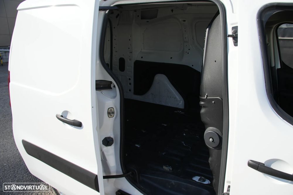 Citroën Berlingo Maxi Longa 1.6HDI 120cv 3Lugares - 8