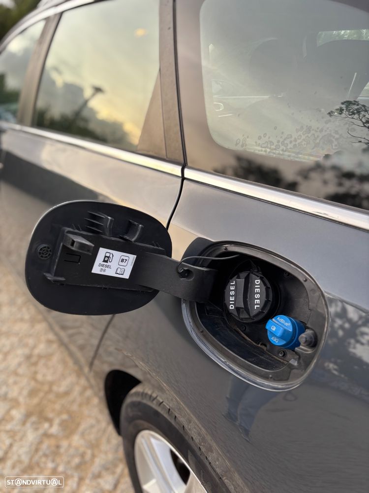 Kia Ceed SW 1.6 CRDi SX - 4