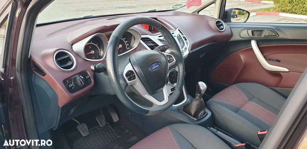 Ford Fiesta 1.25i Titanium - 6
