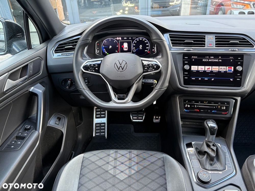 Volkswagen Tiguan - 11