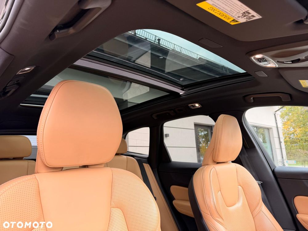 Volvo XC 60 T6 AWD Geartronic Inscription - 19