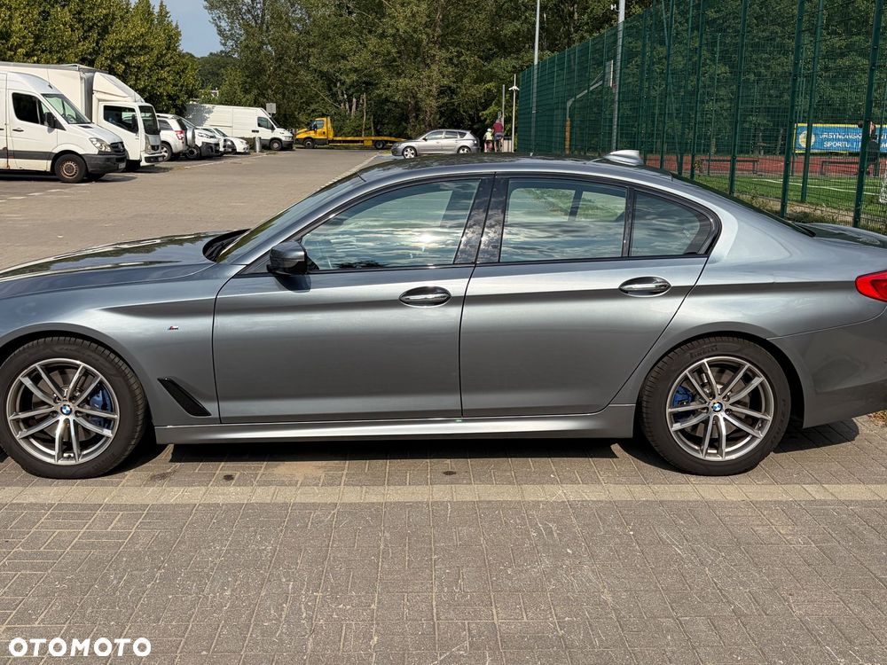 BMW Seria 5 530i xDrive - 11