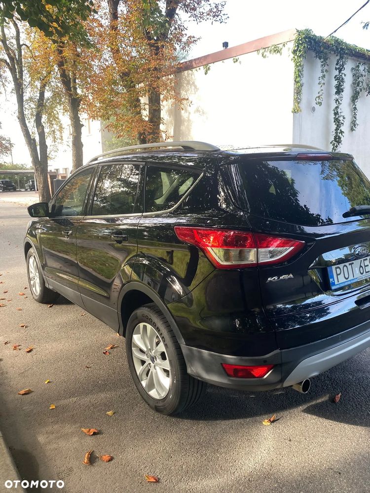 Ford Kuga 2.0 TDCi 2x4 Titanium - 8