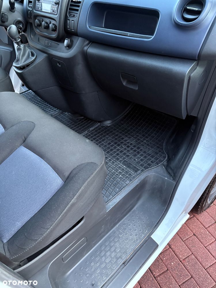 Opel Vivaro - 9