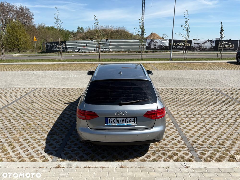 Audi A4 Avant 2.0 TDI - 13