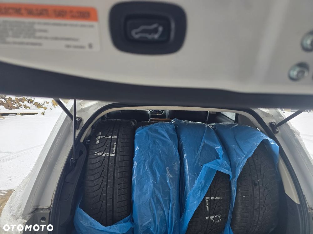 Mitsubishi Outlander 2.0 Instyle + 4WD CVT - 20